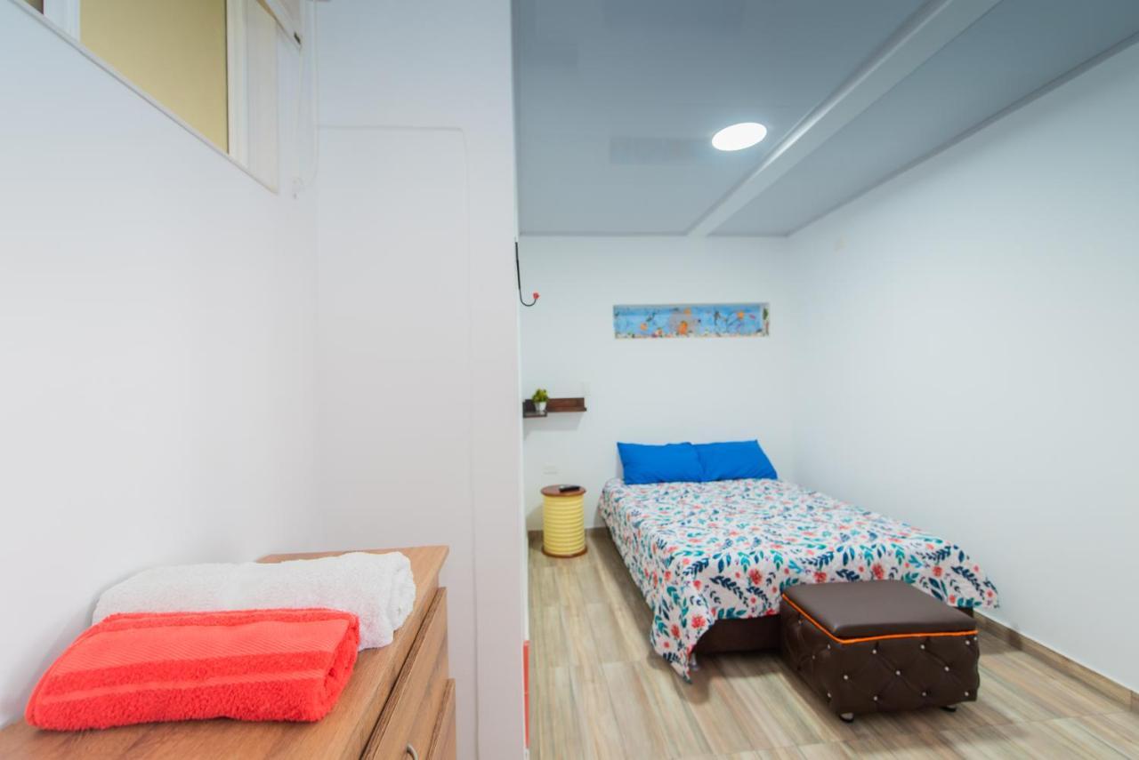 Apartamentos Turisticos El Conquistador Сан-Андрес Экстерьер фото